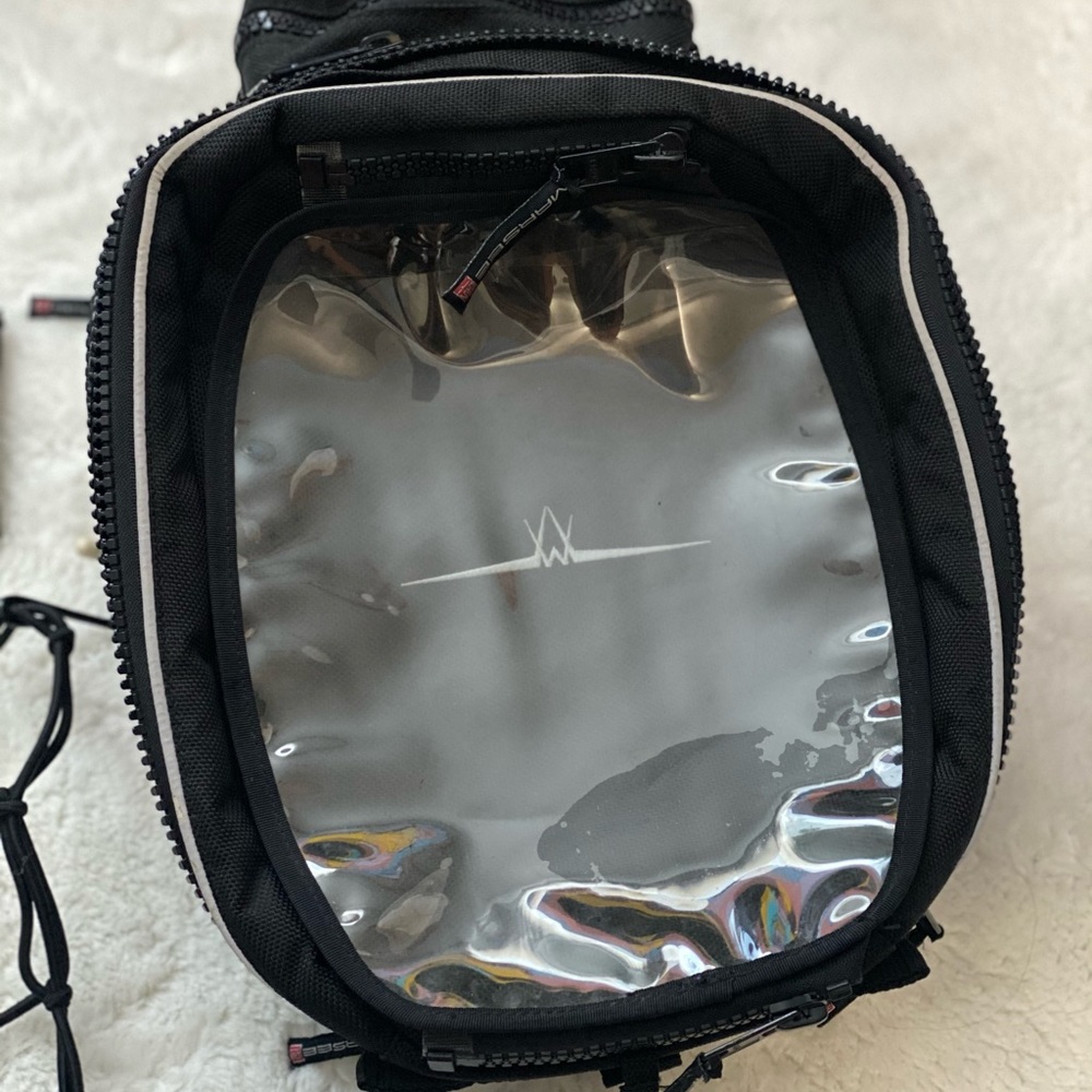 Marsee 20 liter expandable teardrop magnetic tank bag